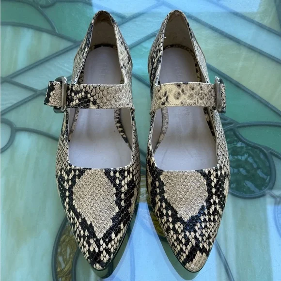 Freda Salvador Snakeskin Mary Jane Ivy Flats Size 7 - Picture 1 of 10